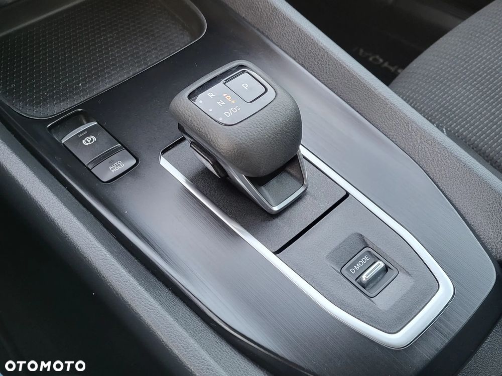 Nissan Qashqai 1.3 DIG-T MHEV N-Connecta Xtronic - 19