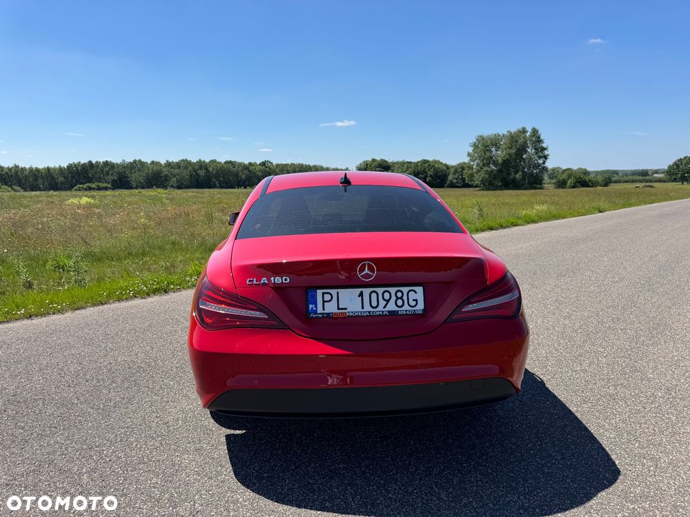 Mercedes-Benz CLA 180 7G-DCT - 15