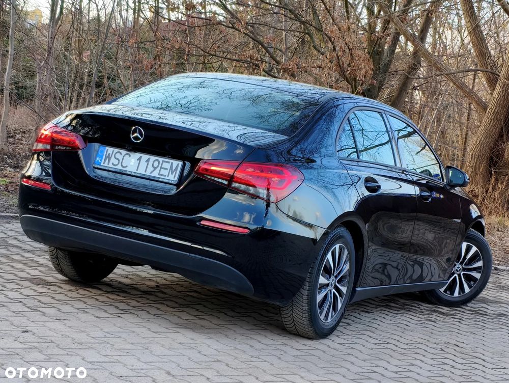 Mercedes-Benz Klasa A 180 d Edition 2021 - 4