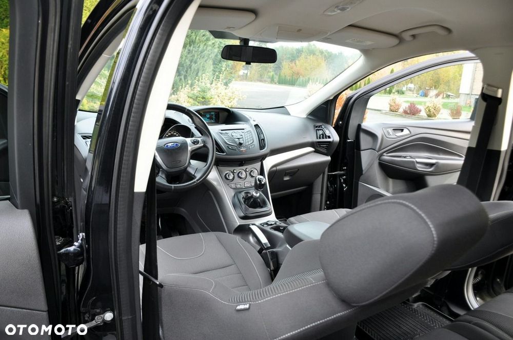 Ford Kuga - 27