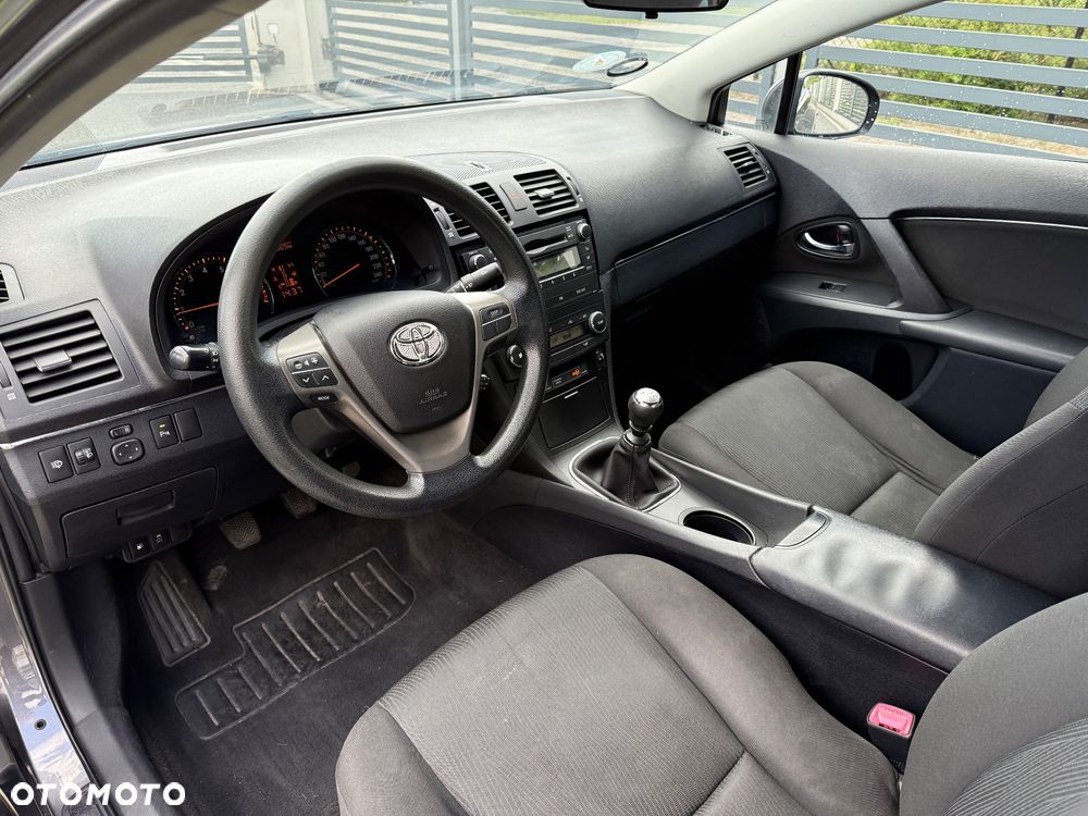 Toyota Avensis 1.8 Luna - 22