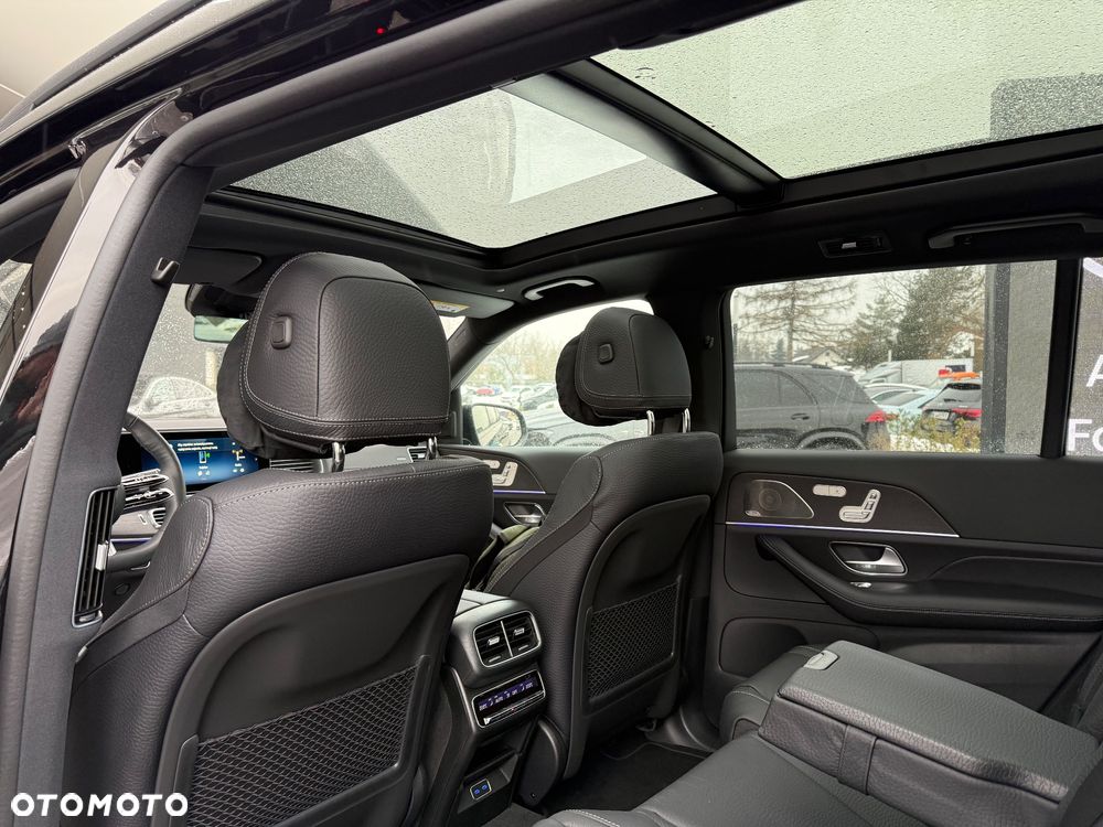 Mercedes-Benz GLS - 17