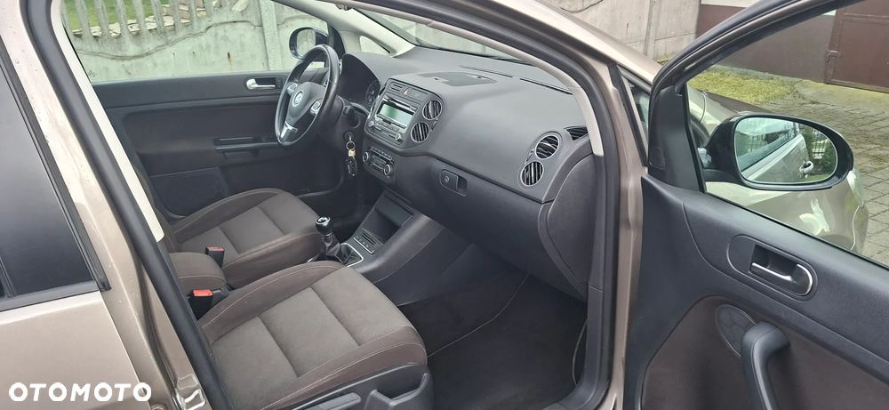 Volkswagen Golf Plus 1.2 TSI Style - 25