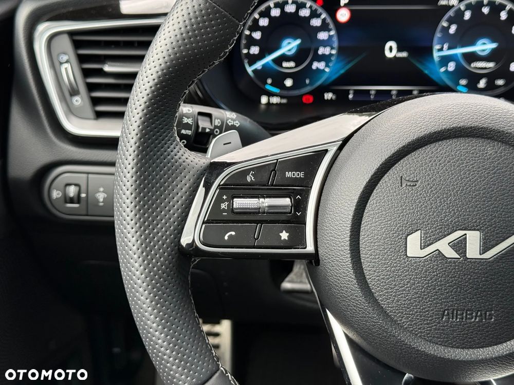 Kia ProCeed 1.5 T-GDI GT Line DCT - 25