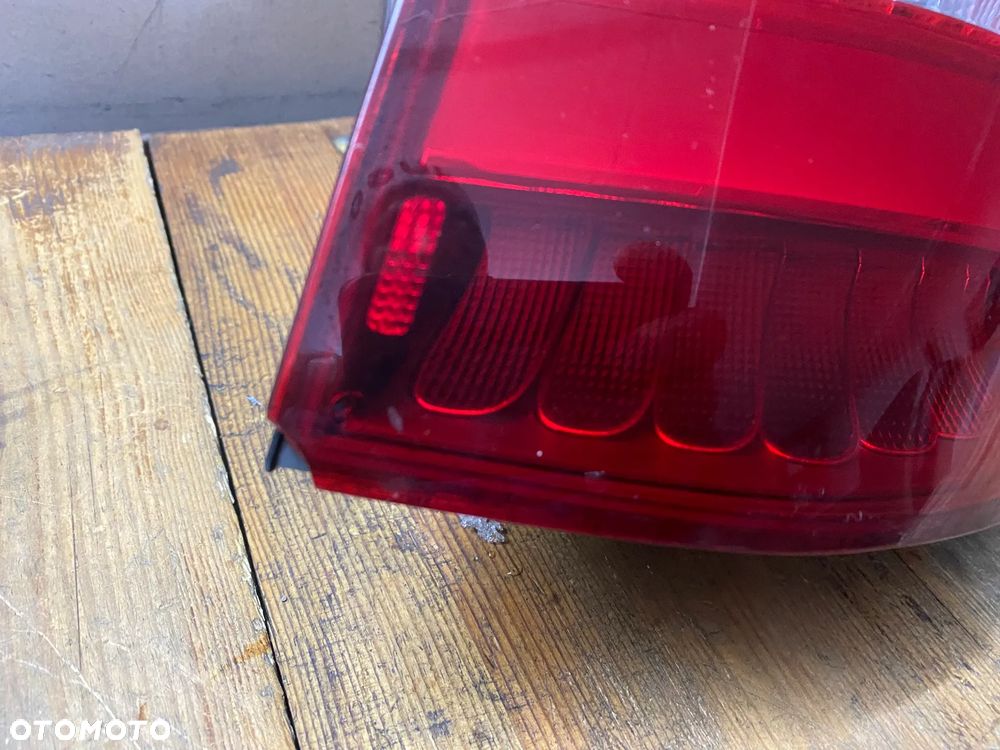 MERCEDES glc 253 lampa tylna prawa led - 2