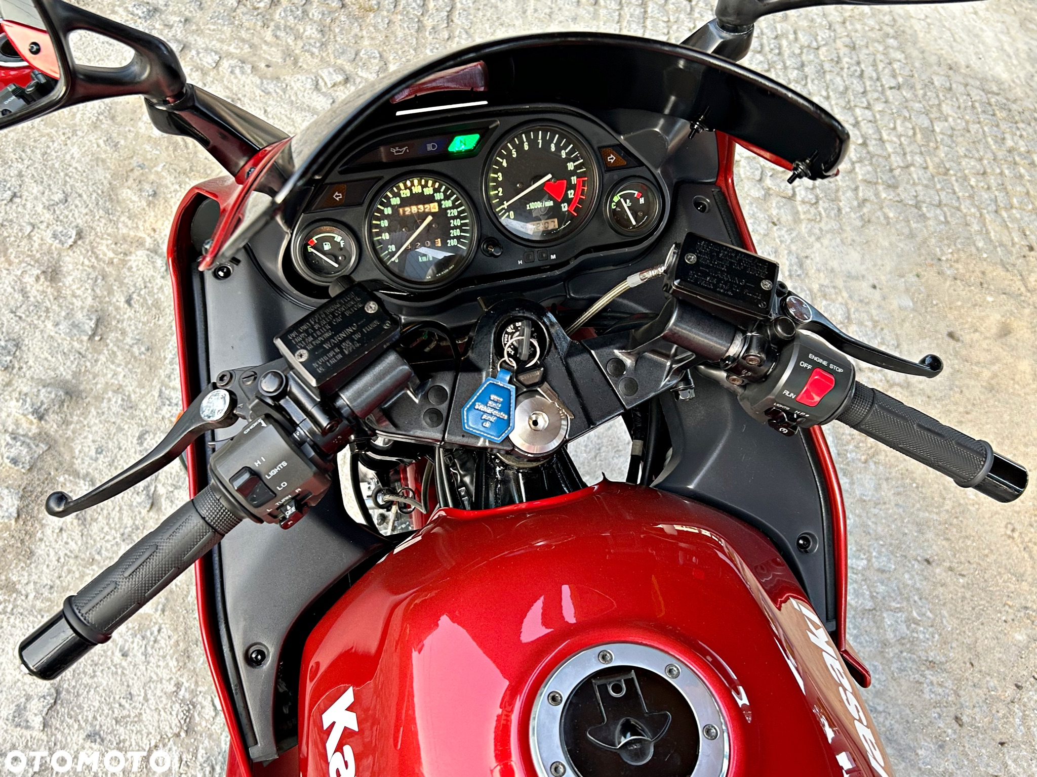 Kawasaki GPZ - 9