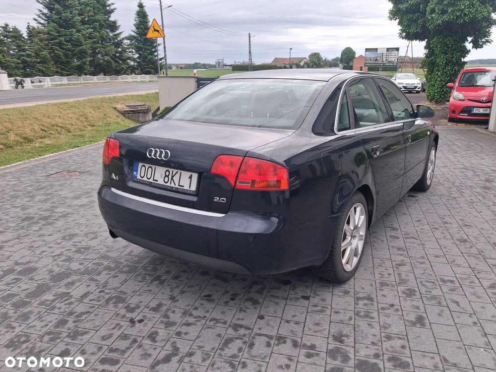 Audi A4 Limousine - 6