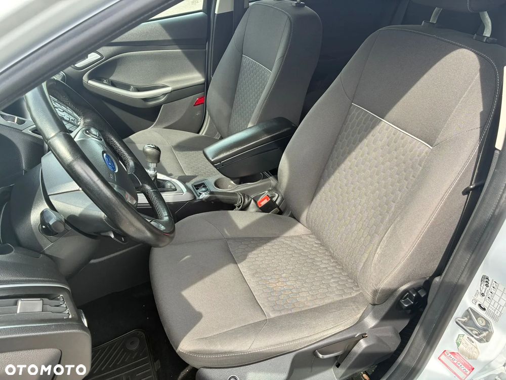 Ford Focus 1.6 TDCi DPF Start-Stopp-System SYNC Edition - 14