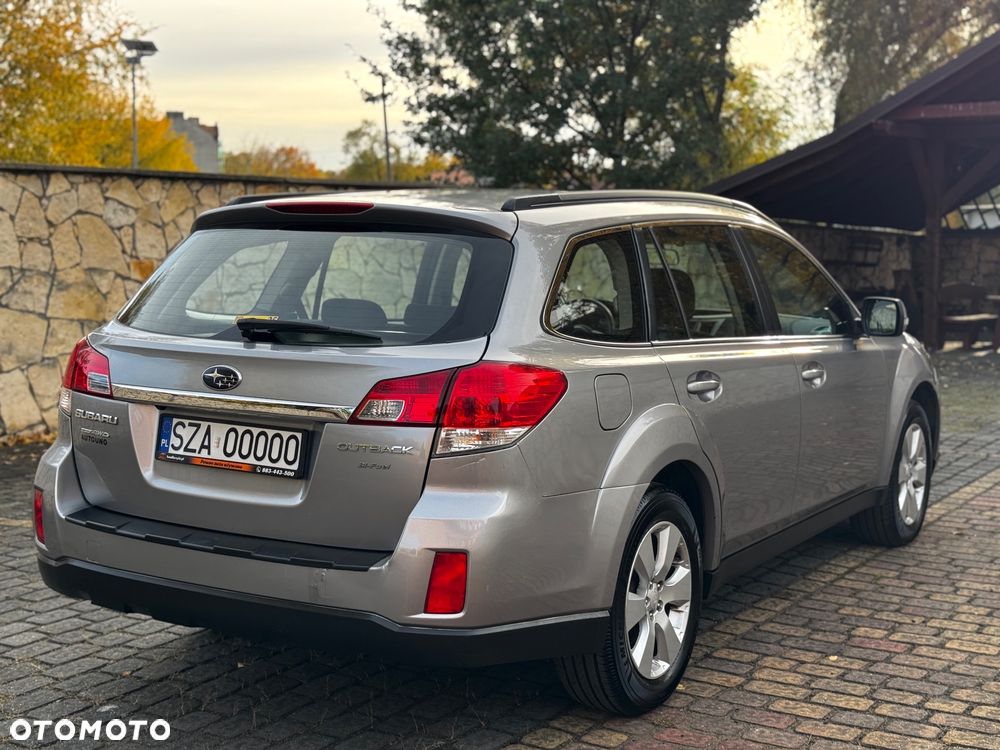 Subaru Outback 2010 photo 5