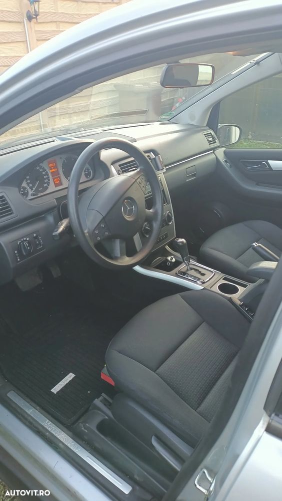 Mercedes-Benz B 180 CDI Autotronic Grand Edition - 10