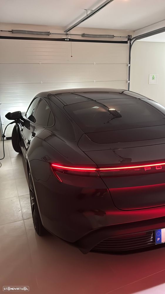 Porsche Taycan 4S - 5