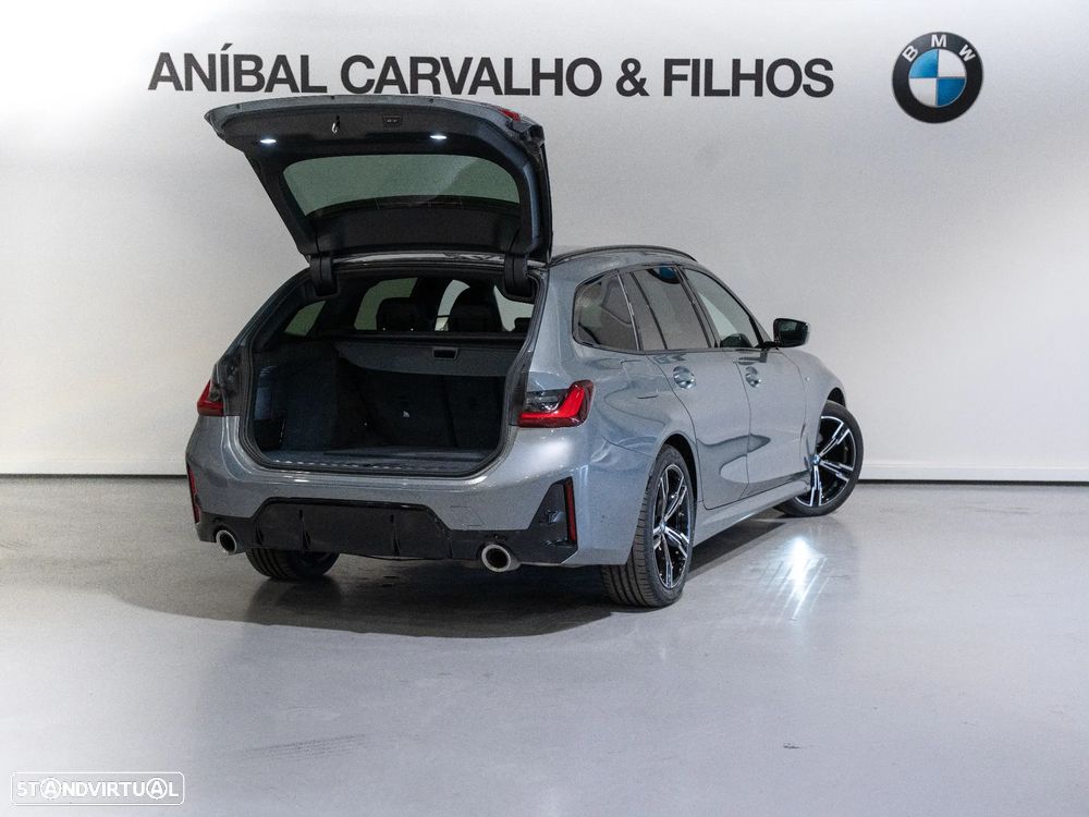 BMW 320 d Touring Pack Desportivo M Auto - 3