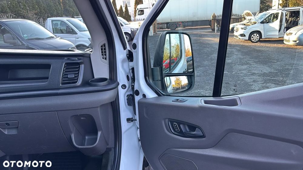 Ford Transit - 16