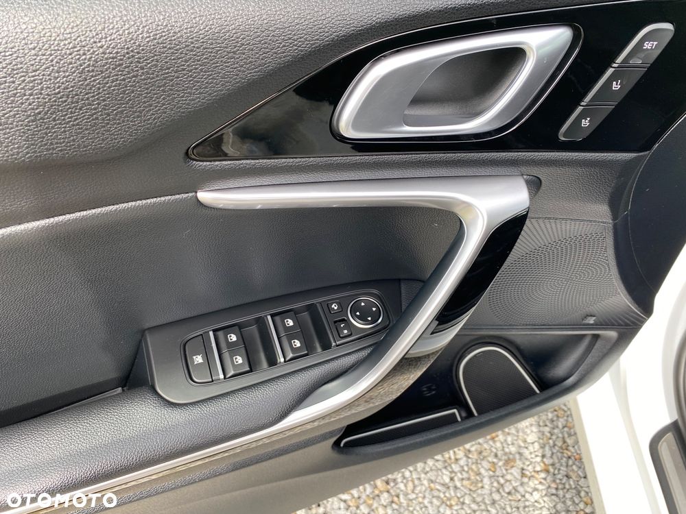 Kia Ceed 1.5 T-GDI DCT7 OPF GT Line - 17