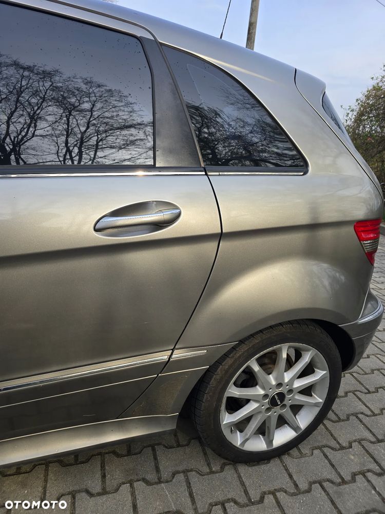 Mercedes-Benz Klasa B 200 CDI DPF Autotronic SPORT EDITION - 18