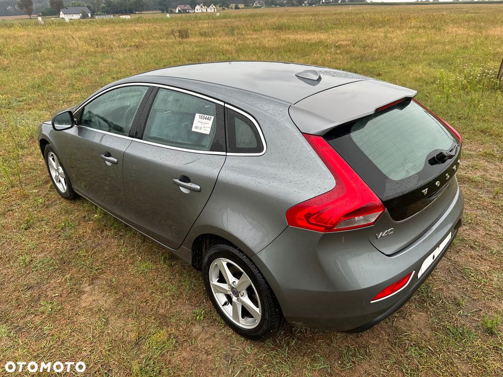 Volvo V40 T2 Linje Svart - 28