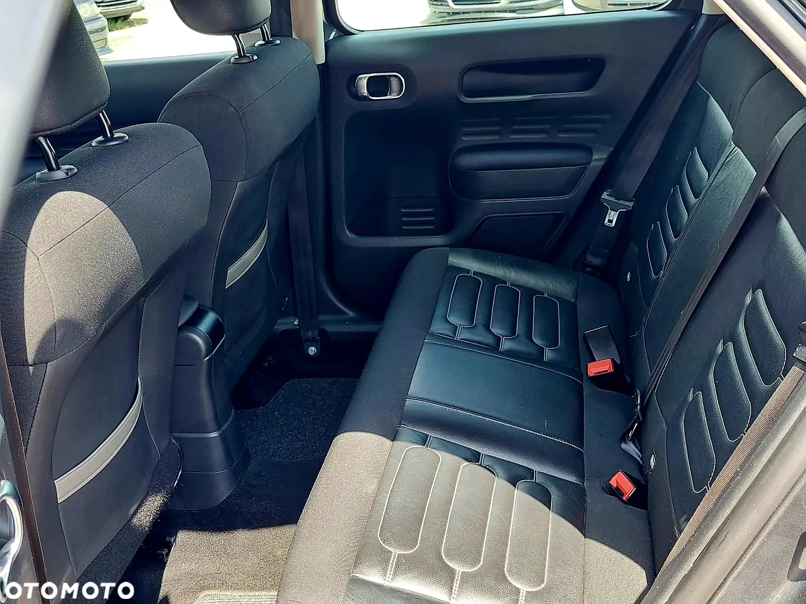 Citroën C4 Cactus PureTech 82 Business Class - 22