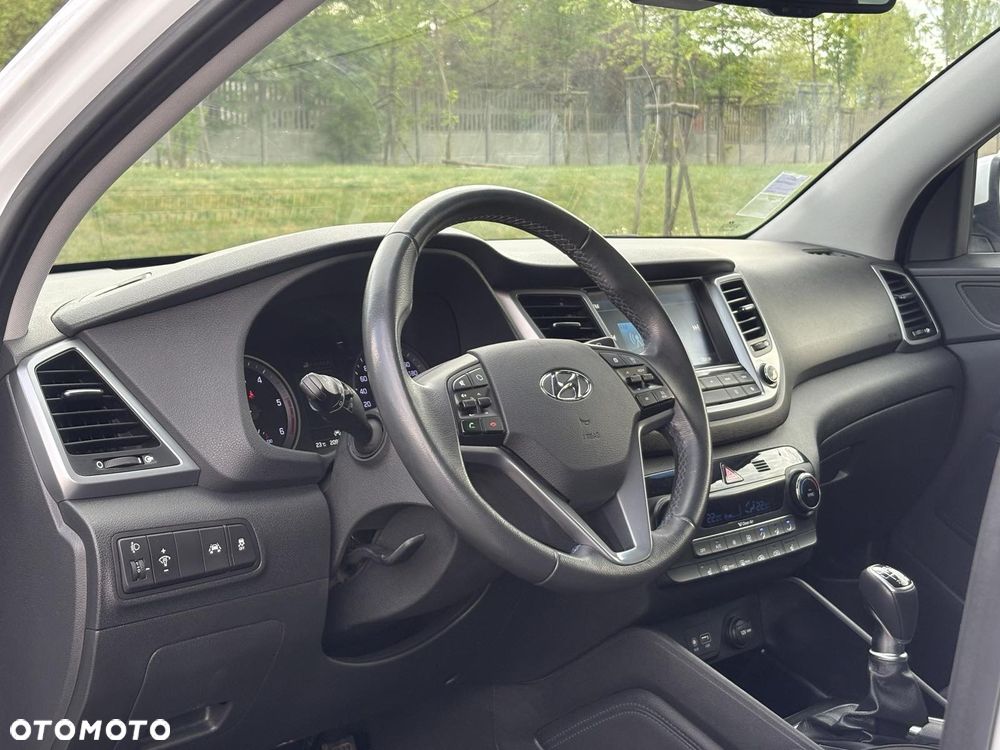 Hyundai Tucson 2.0 CRDi 2WD Trend - 26