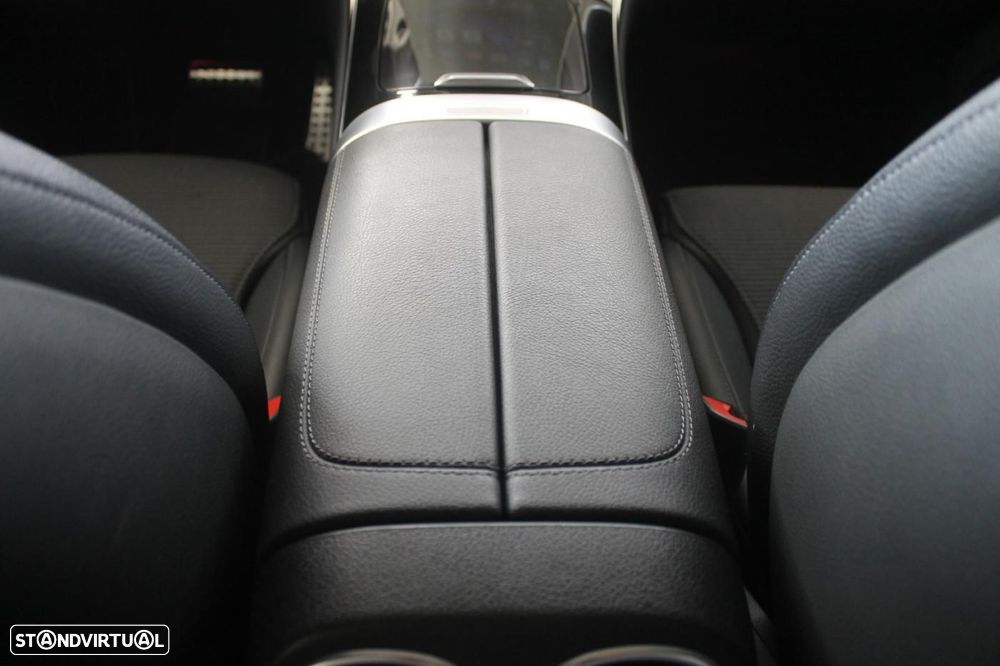 Mercedes-Benz GLC 300 e 4Matic - 52