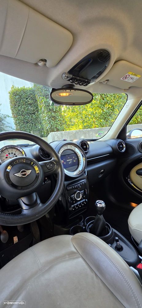 MINI Countryman Cooper D - 15