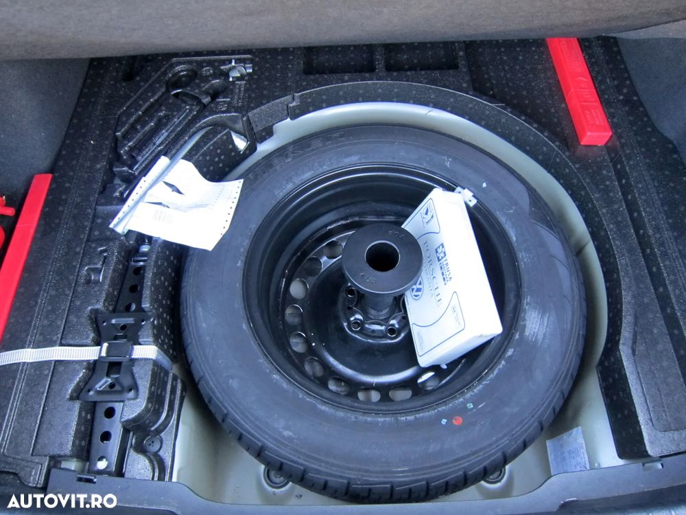 Volkswagen Passat - 23