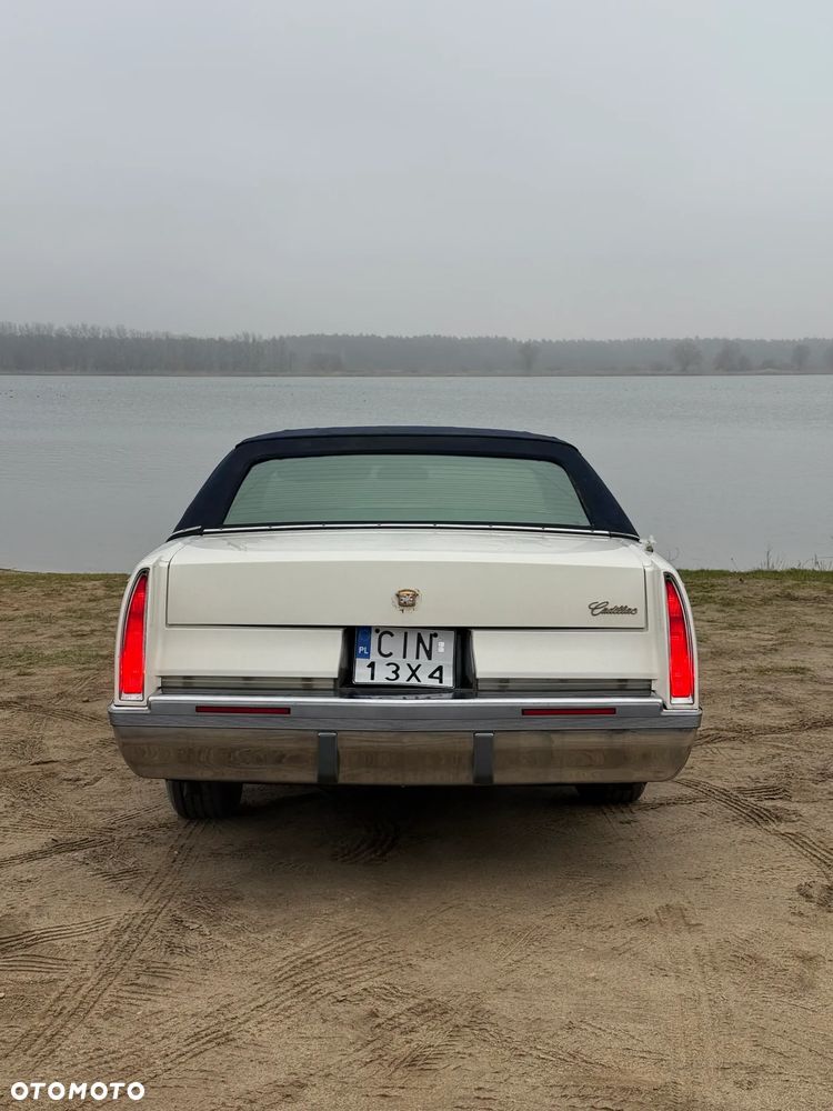 Cadillac Fleetwood 5.7 STD - 9