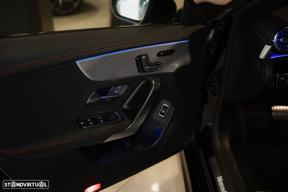 Mercedes-Benz CLA 250 e Shooting Brake AMG Line - 15