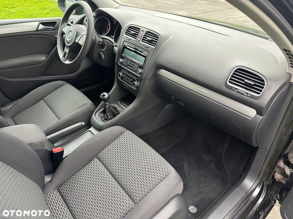 Volkswagen Golf 1.6 Comfortline - 11