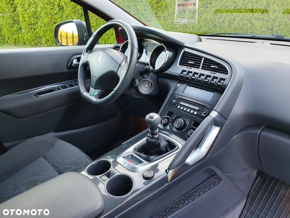 Peugeot 3008 1.6 HDi Premium - 15