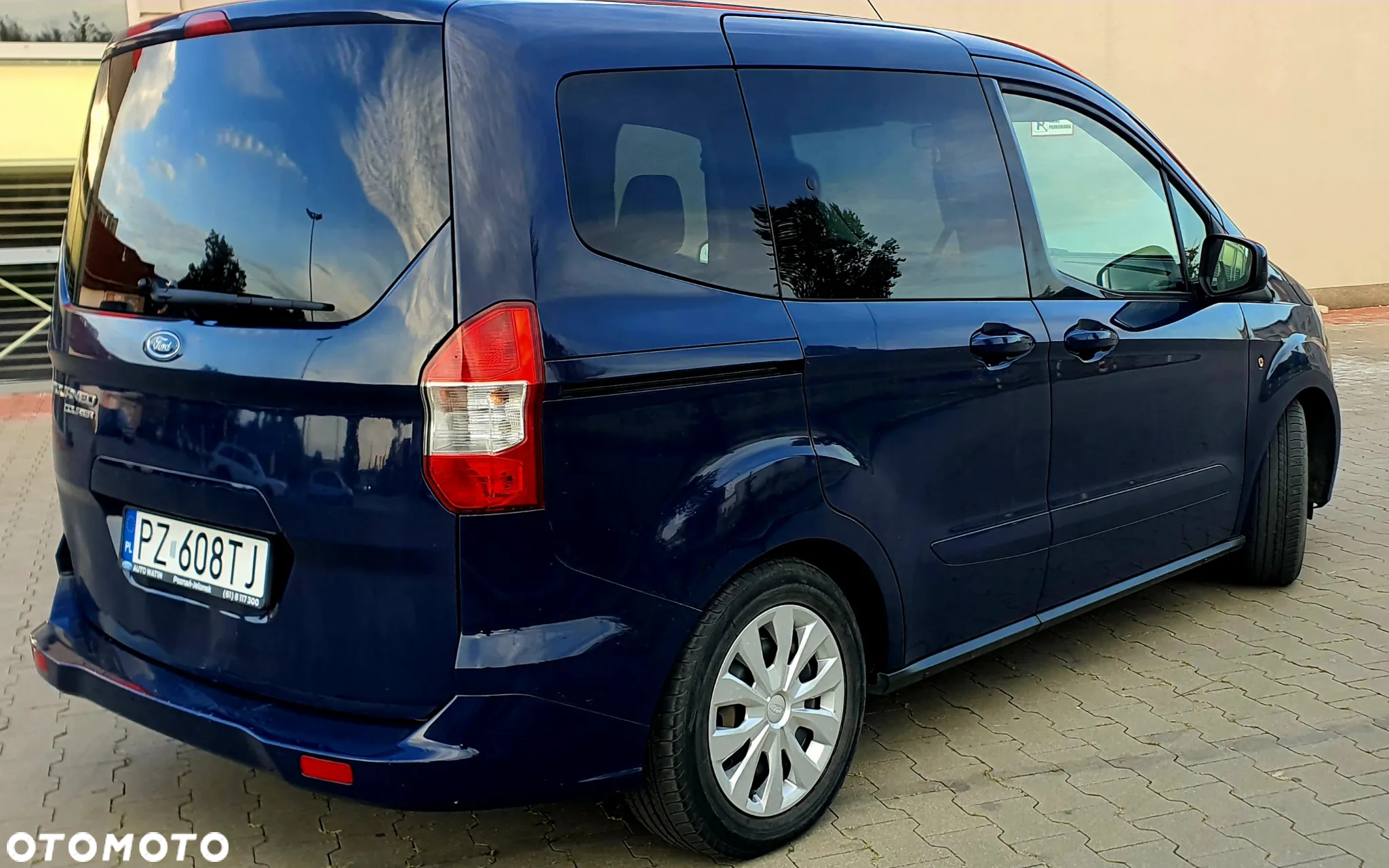 Ford Tourneo Courier 1.5 TDCi Trend - 3