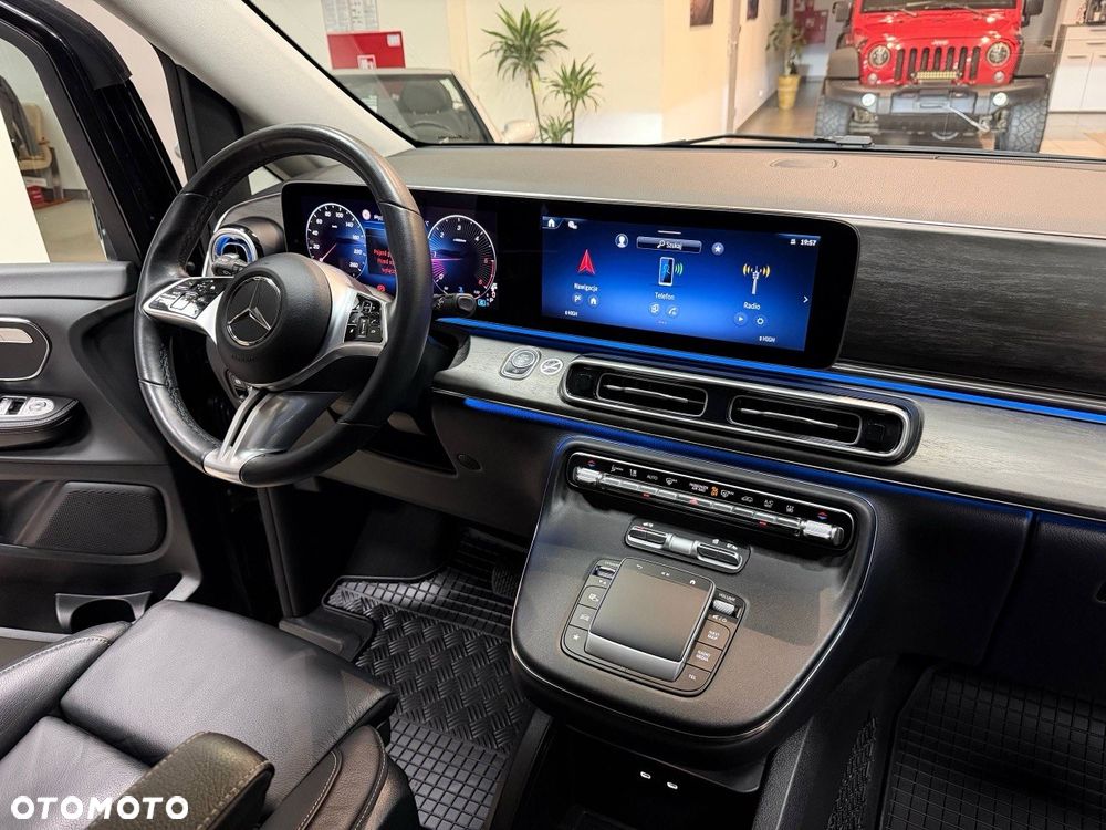 Mercedes-Benz Klasa V 300 d 4-Matic Avantgarde 9G-Tronic (ekstra d³) - 39
