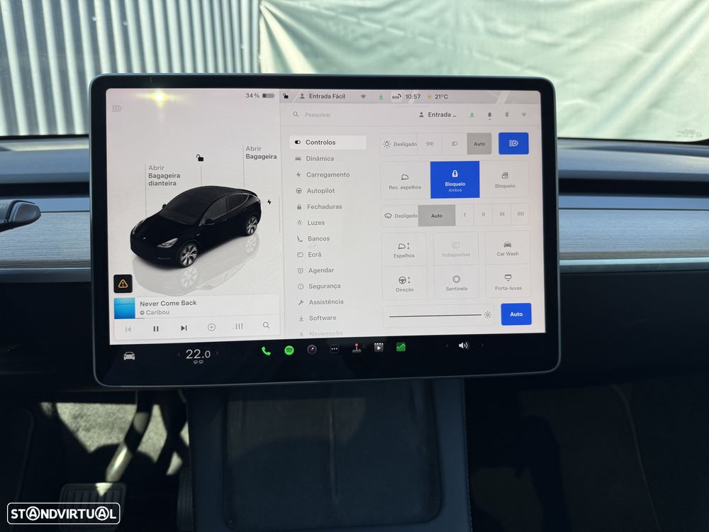 Tesla Model Y - 25