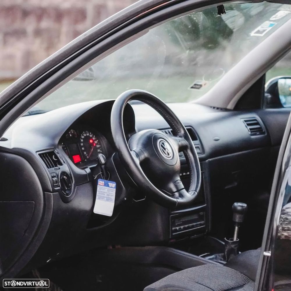 VW Bora 1.9 TDi Highline - 8