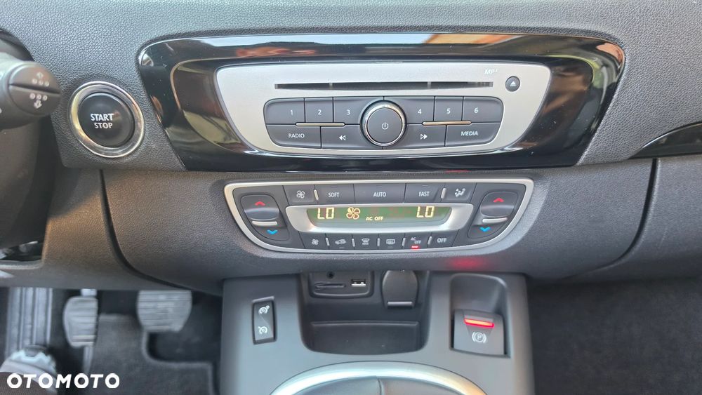 Renault Grand Scenic Gr 2.0 dCi Bose - 19