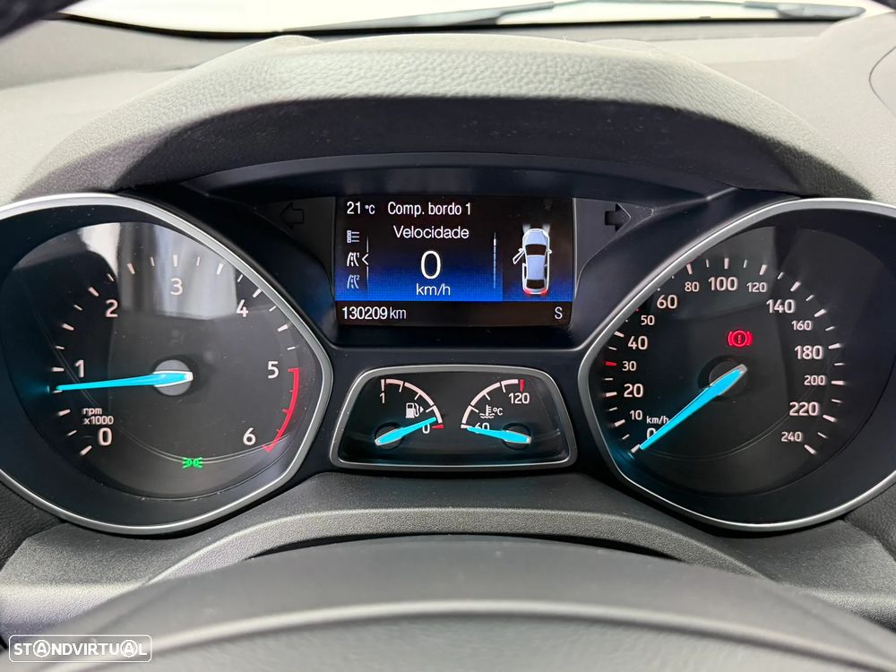 Ford Kuga 1.5 TDCi Vignale - 16