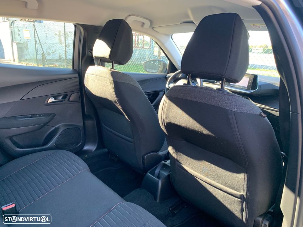 Peugeot 2008 1.2 PureTech Allure - 52