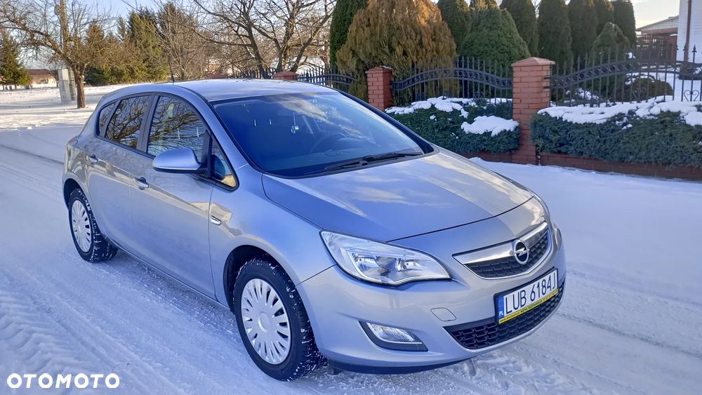 Opel Astra - 2