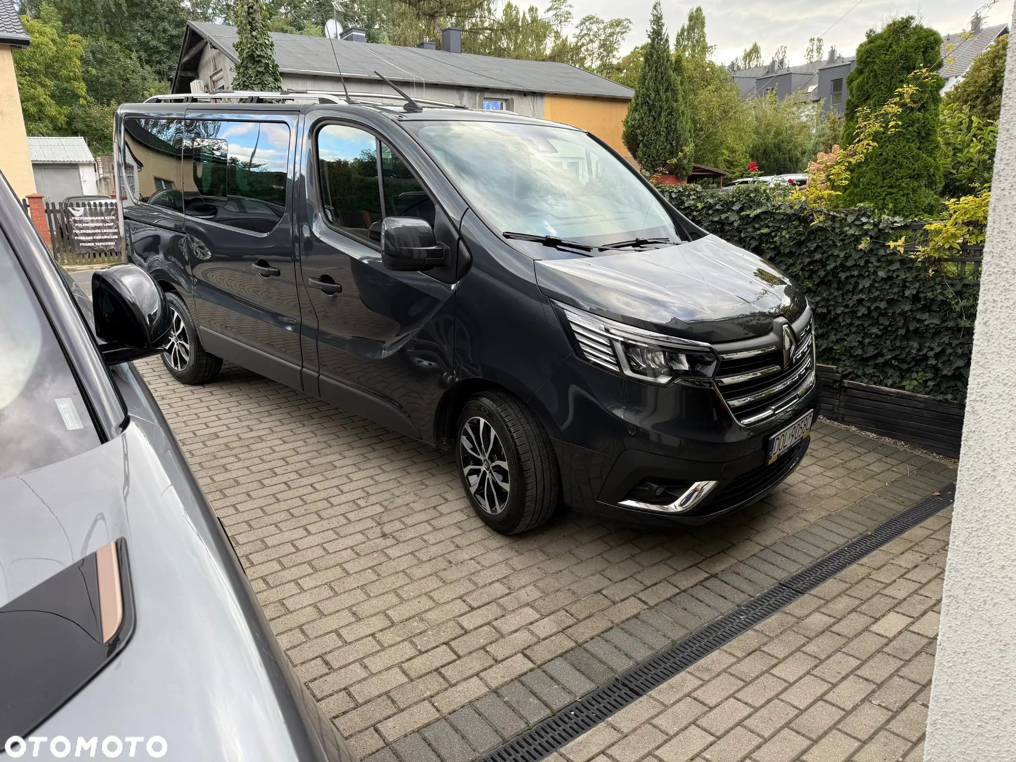 Renault Trafic - 1