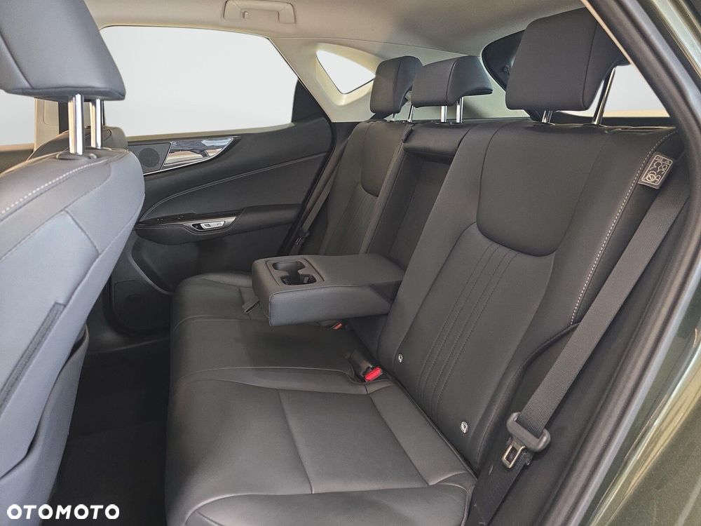 Lexus NX - 28