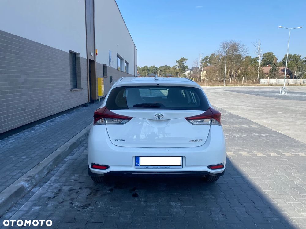Toyota Auris - 4
