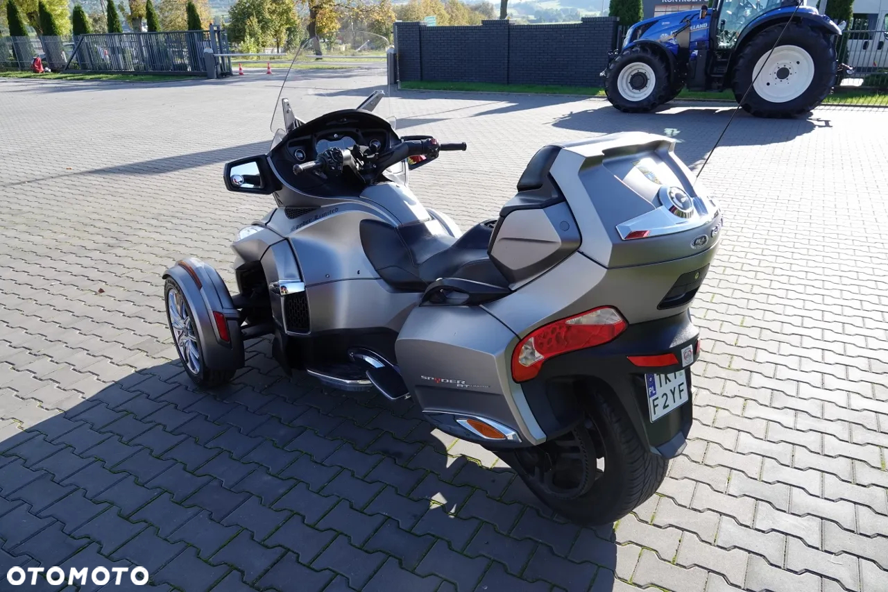 Can-Am Spyder