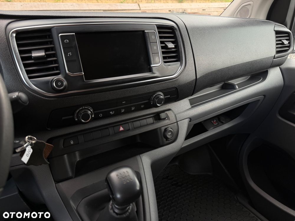 Opel Vivaro Long 3,1t Enjoy (bryg.) - 33
