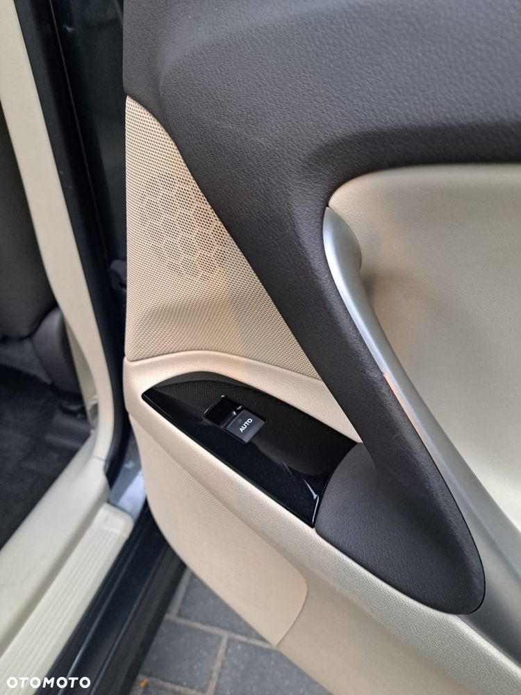 Lexus IS 250 Elegance - 14