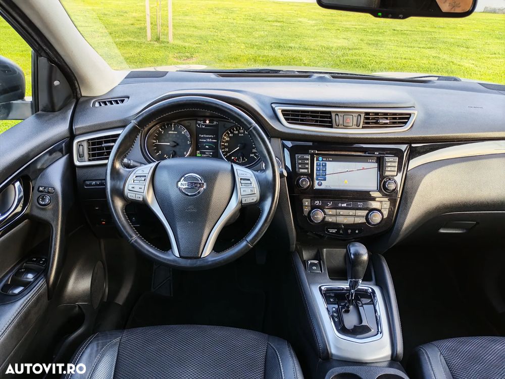 Nissan Qashqai 1.6 DCI Start/Stop X-TRONIC Tekna - 6