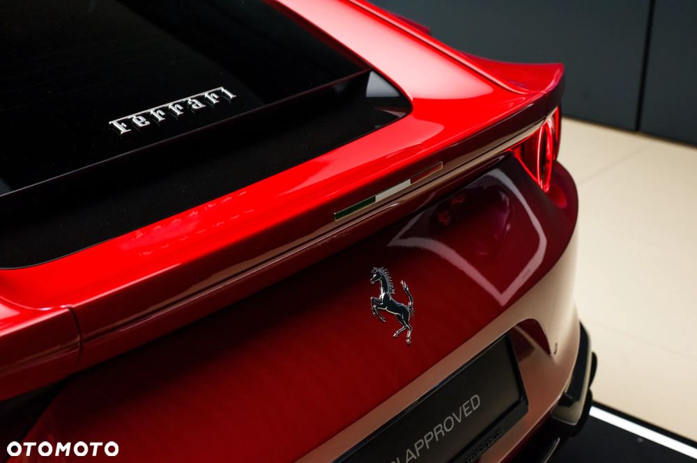 Ferrari 812 Superfast - 19