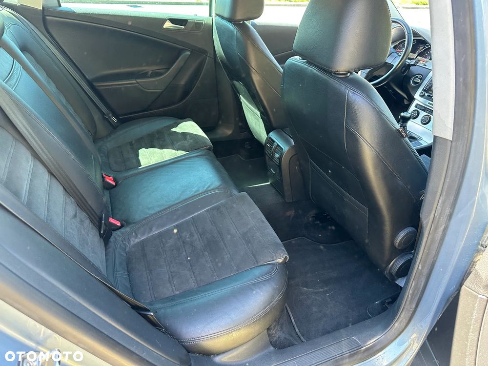 Volkswagen Passat 1.8 TSI Exclusive - 18