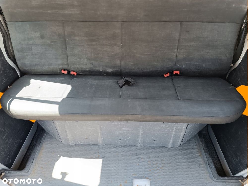 ławka fotel kanapa tył doka dubel kabina iveco daily 99-14 master schowek - 5