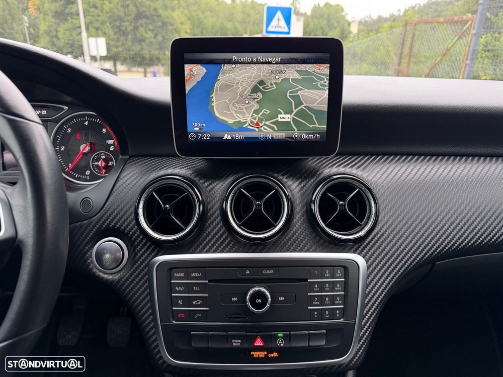 Mercedes-Benz GLA 180 d Style - 23