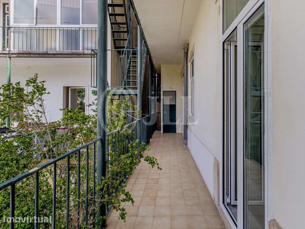 Apartamento T2+1 com varanda em Campo de Ourique, Lisboa - Grande imagem: 2/29