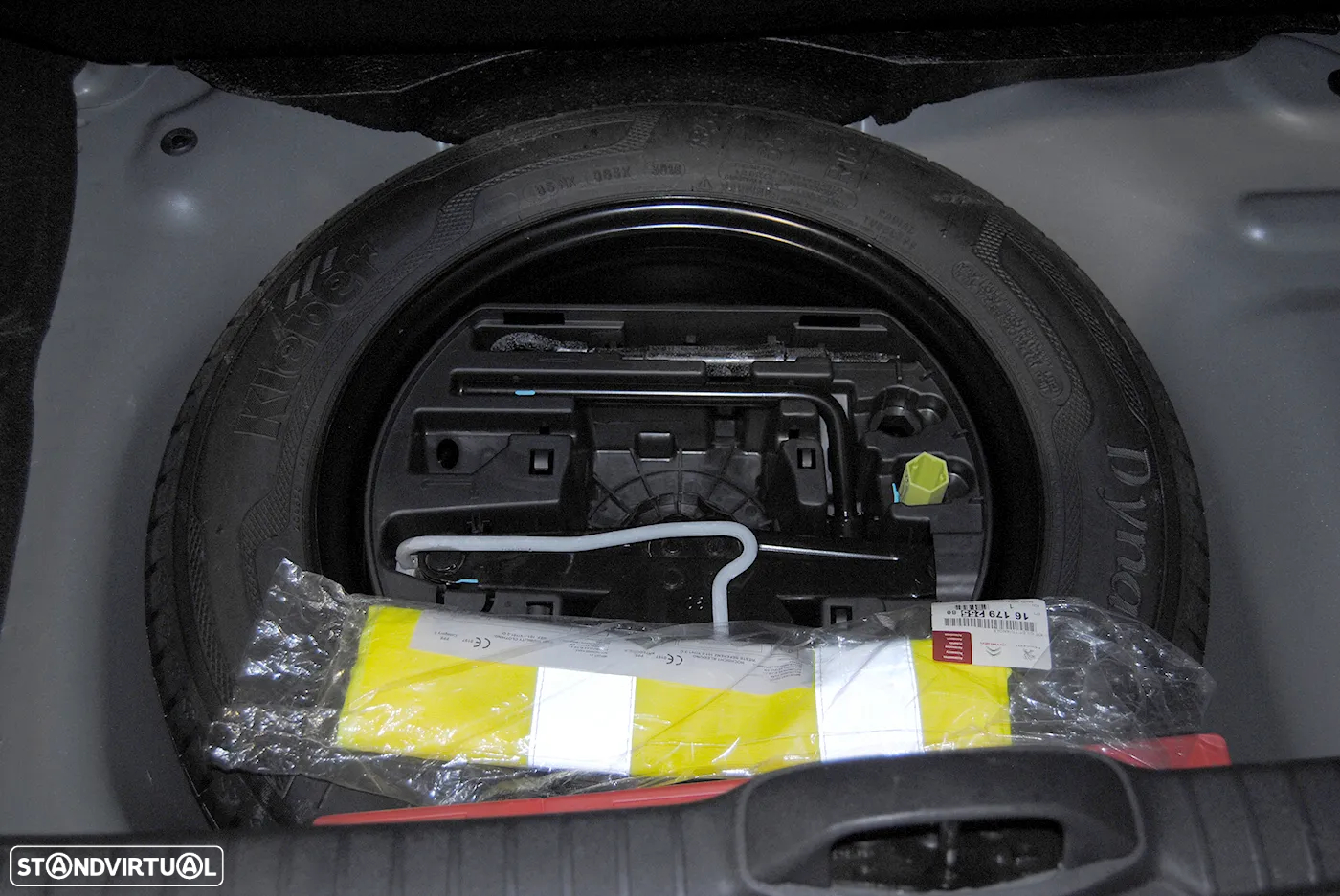 Peugeot 208 1.2 PureTech Allure - 33